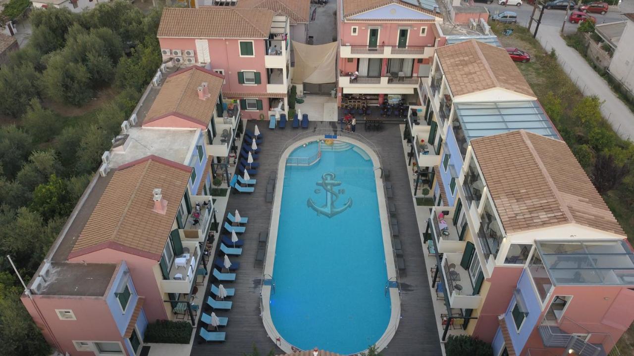נידרי Captain Stavros Hotel מראה חיצוני תמונה