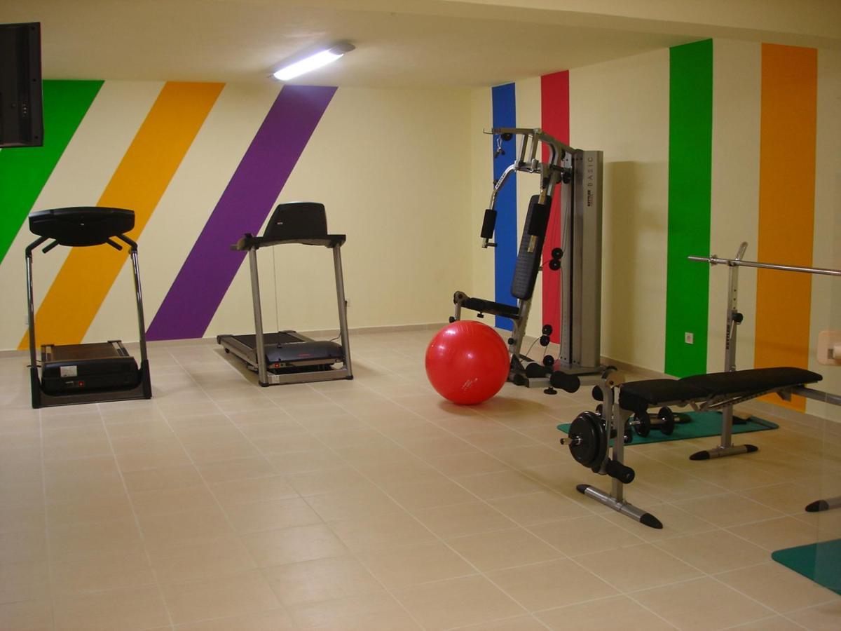 נידרי Captain Stavros Hotel מראה חיצוני תמונה