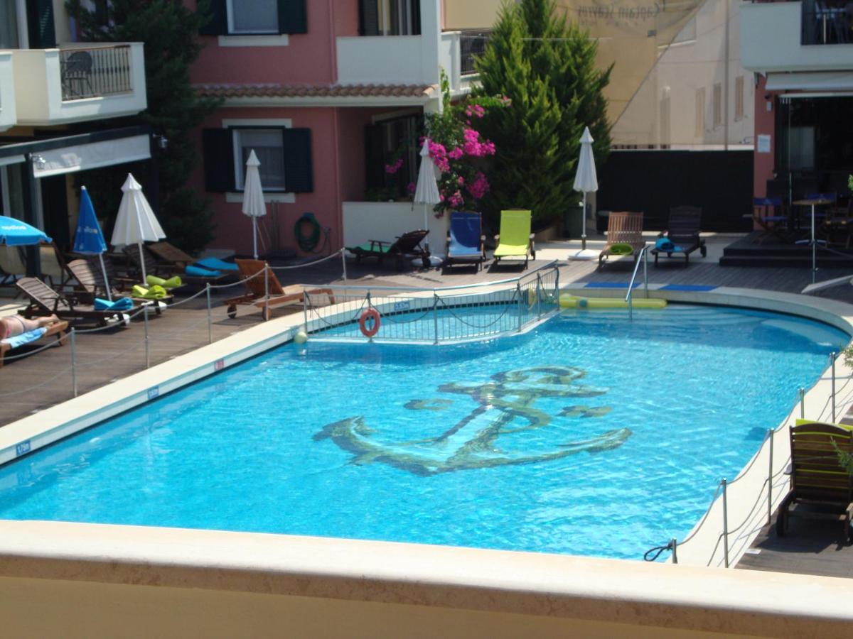 נידרי Captain Stavros Hotel מראה חיצוני תמונה