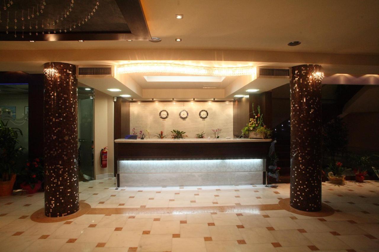 נידרי Captain Stavros Hotel מראה חיצוני תמונה