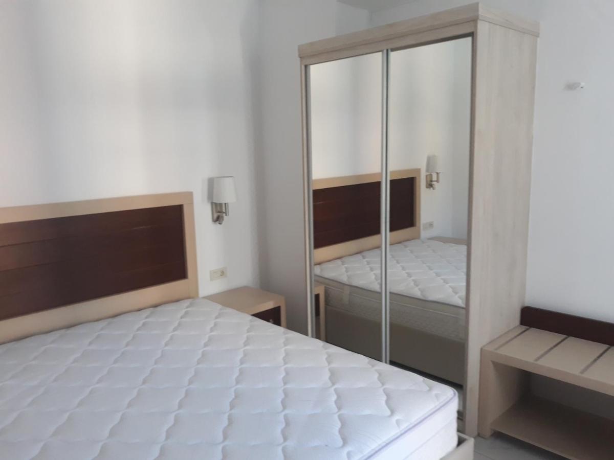נידרי Captain Stavros Hotel מראה חיצוני תמונה