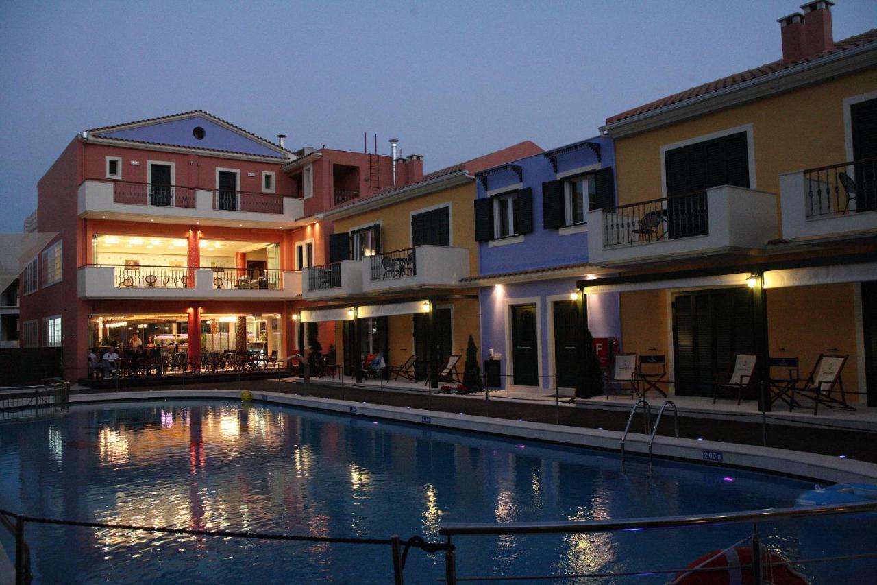 נידרי Captain Stavros Hotel מראה חיצוני תמונה