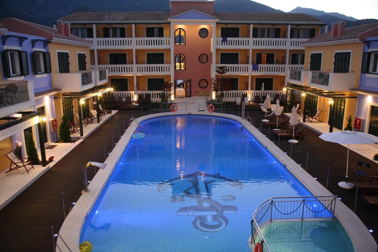 נידרי Captain Stavros Hotel מראה חיצוני תמונה